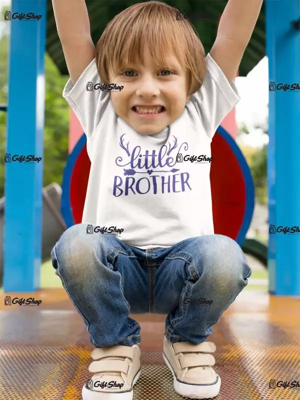 Little brother, tricou cu mesaj