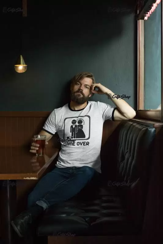Game over, tricou cu mesaj b