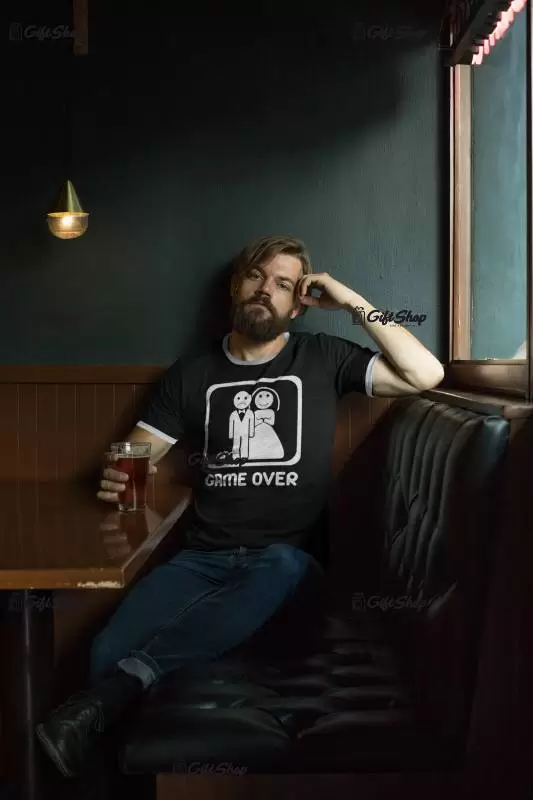 Game over, tricou cu mesaj b