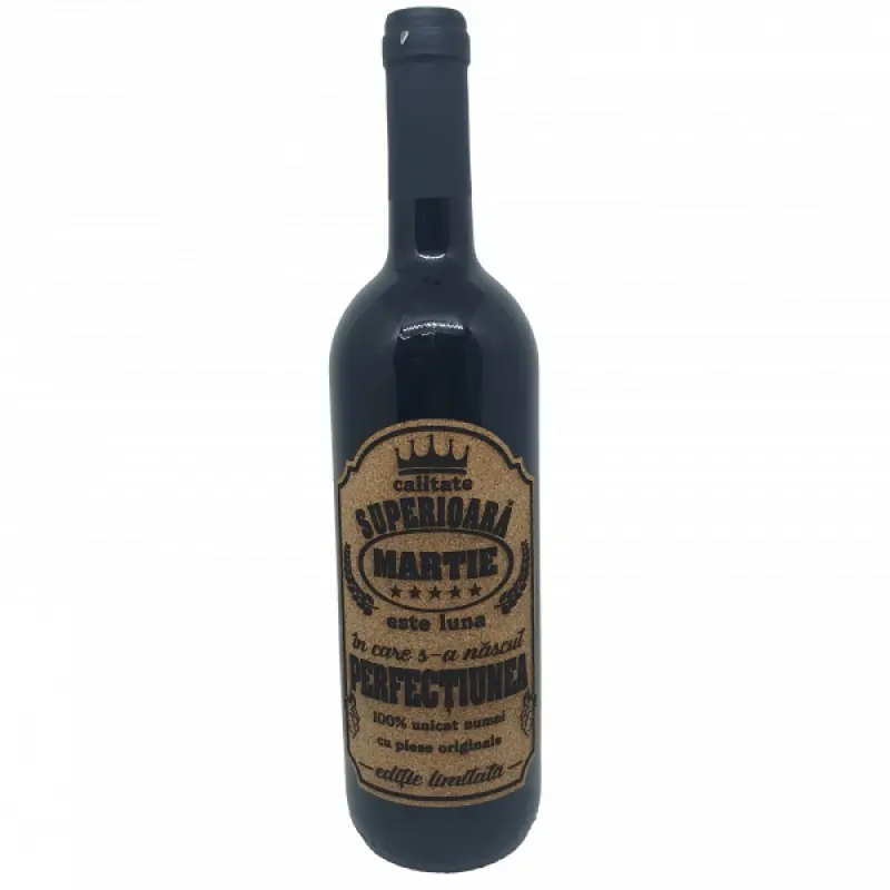 Martie este luna in care s-a nascut perfectiunea, eticheta pluta cu mesaj