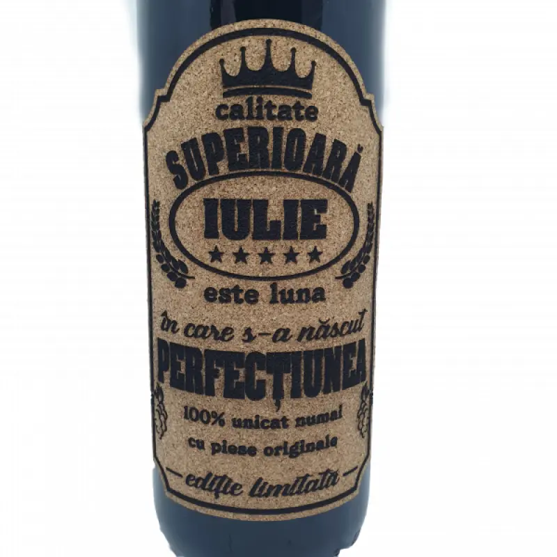 Iulie este luna in care s-a nascut perfectiunea, eticheta pluta cu mesaj