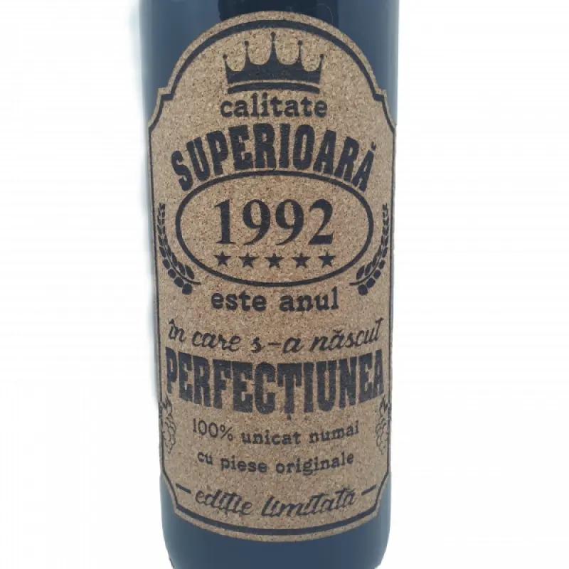 1992 este anul in care s-a nascut perfectiunea, eticheta pluta cu mesaj
