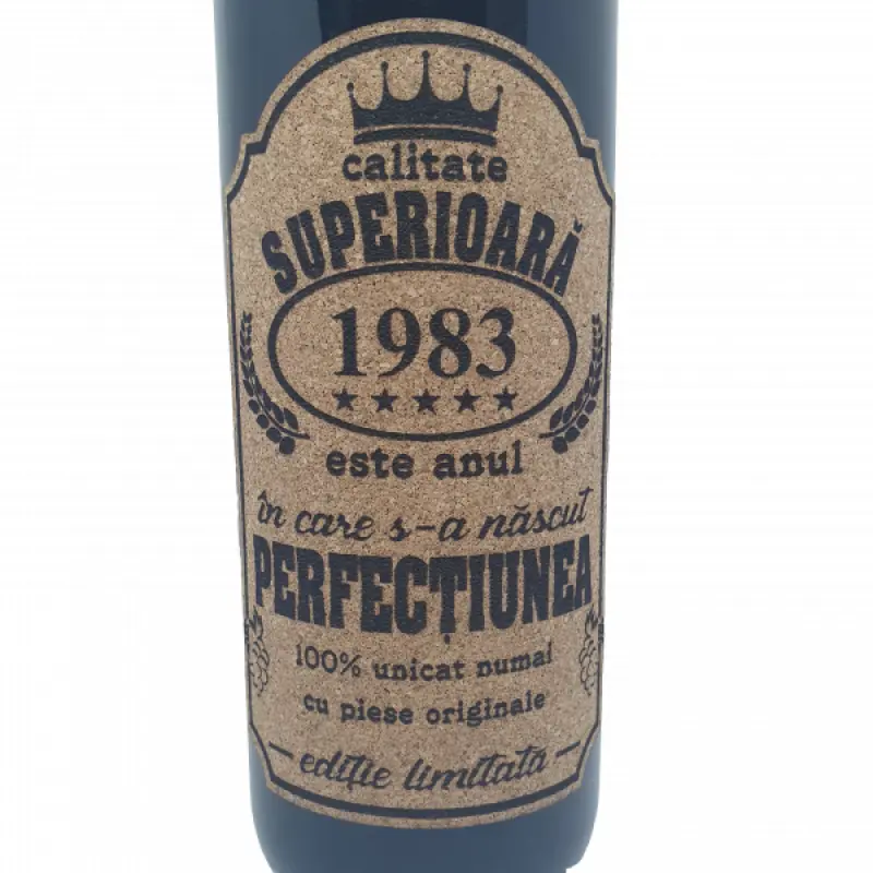 1983 este anul in care s-a nascut perfectiunea, eticheta pluta cu mesaj
