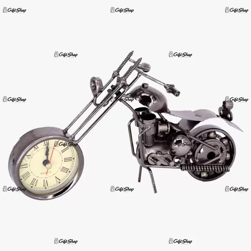 Motocicleta cu ceas din metal b