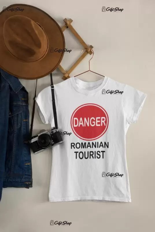 Danger romanian tourist, tricou cu mesaj