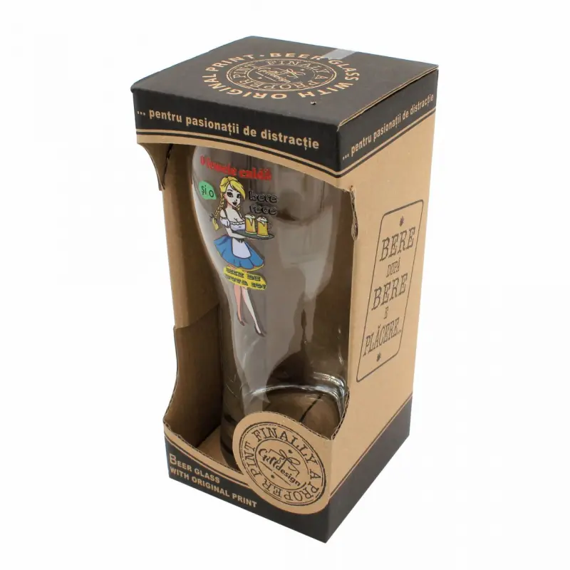 O femeie calda o bere rece, pahar bere cu mesaj, 400 ml