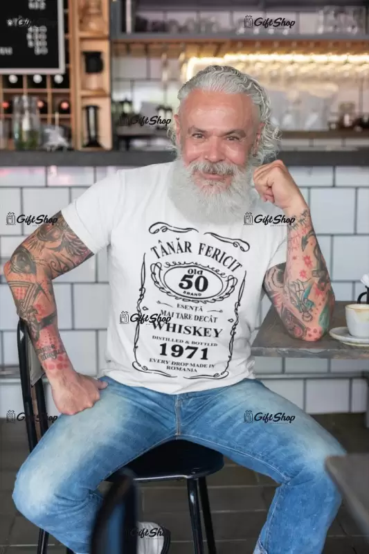 Tanar fericit ( se adauga anul pentru grafica ), tricou cu mesaj