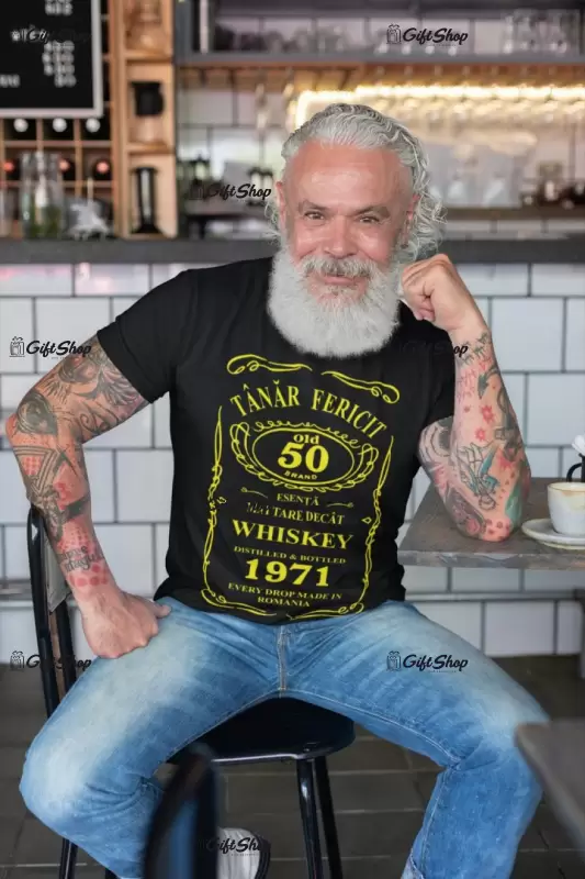 Tanar fericit ( se adauga anul pentru grafica ), tricou cu mesaj