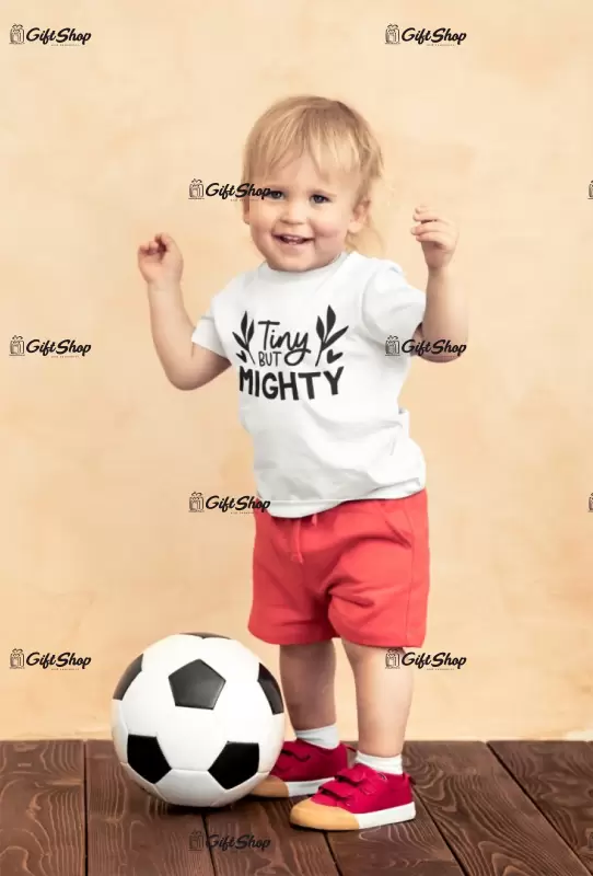 Tiny but mighty, tricou cu mesaj