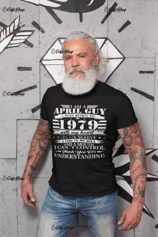 I am a  (luna se poate schimba) guy i was born in ( adauga anul pentru grafica ), tricou cu mesaj