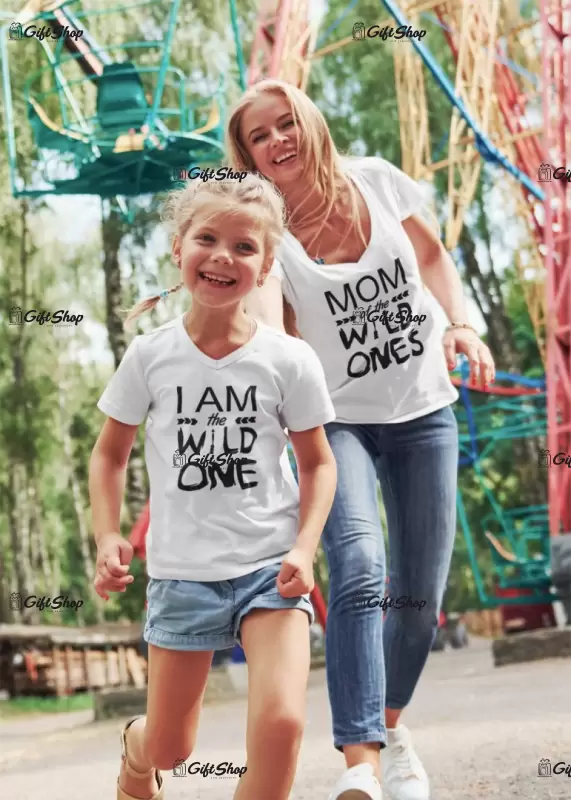 Wild mom and daughter, set 2 tricouri cu mesaje