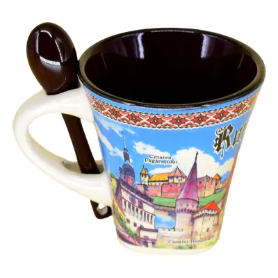 Cana din ceramica suvenir cu lingurita maro, castele romania, vlad tepes, 90 ml, cu cutie decorativa